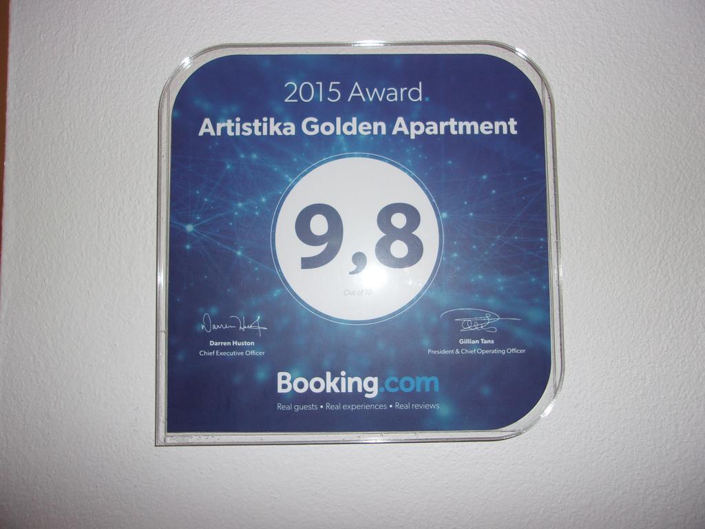 Artistika Golden Apartment Capitana Exterior foto