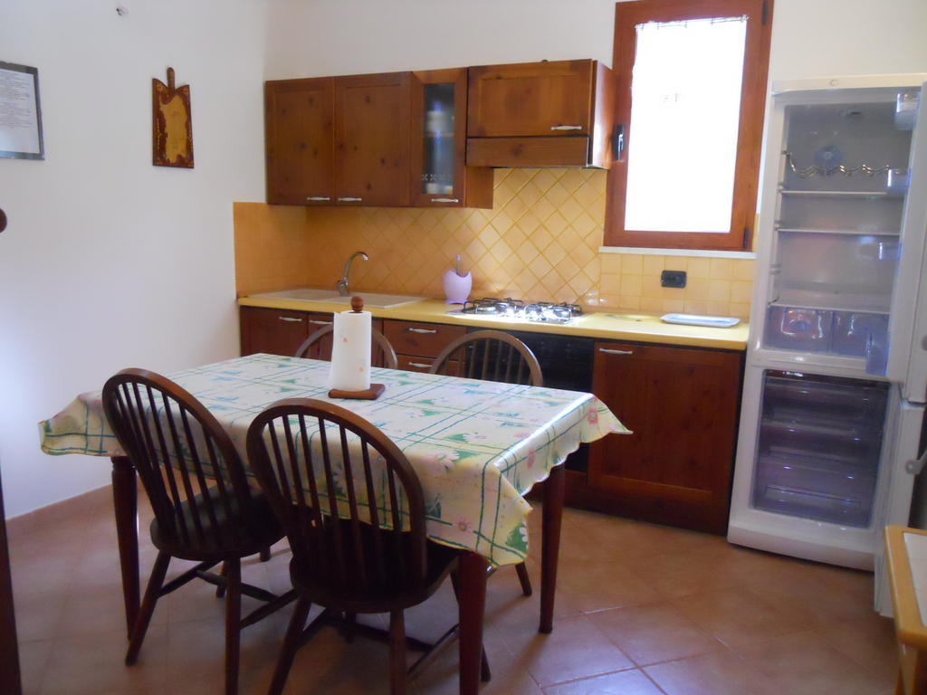 Artistika Golden Apartment Capitana Zimmer foto