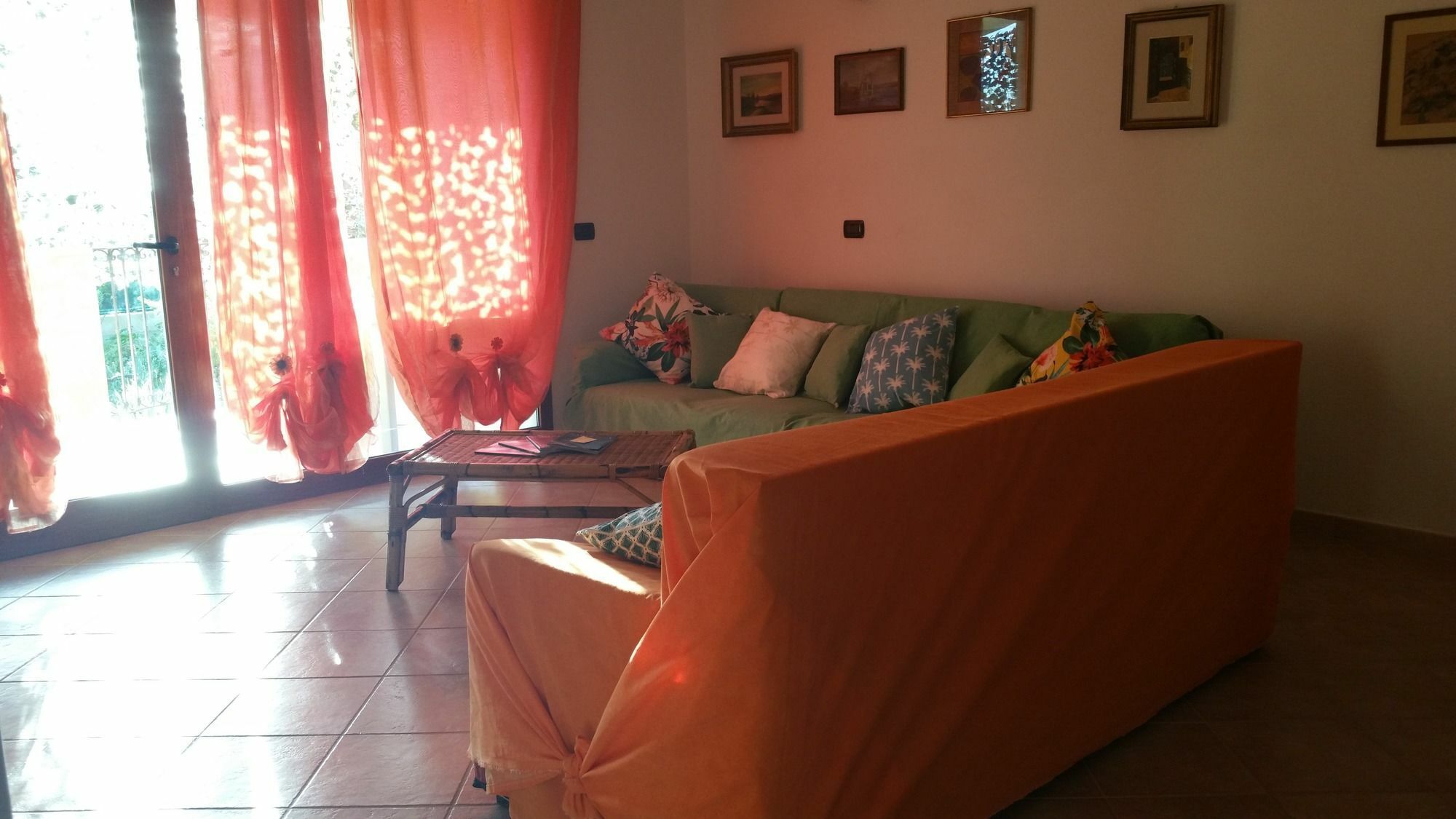 Artistika Golden Apartment Capitana Exterior foto